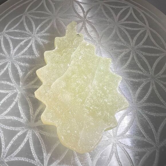 Sugar Quartz Crystal Cluster Leaf (#2)‎ - Picture 3 of 11